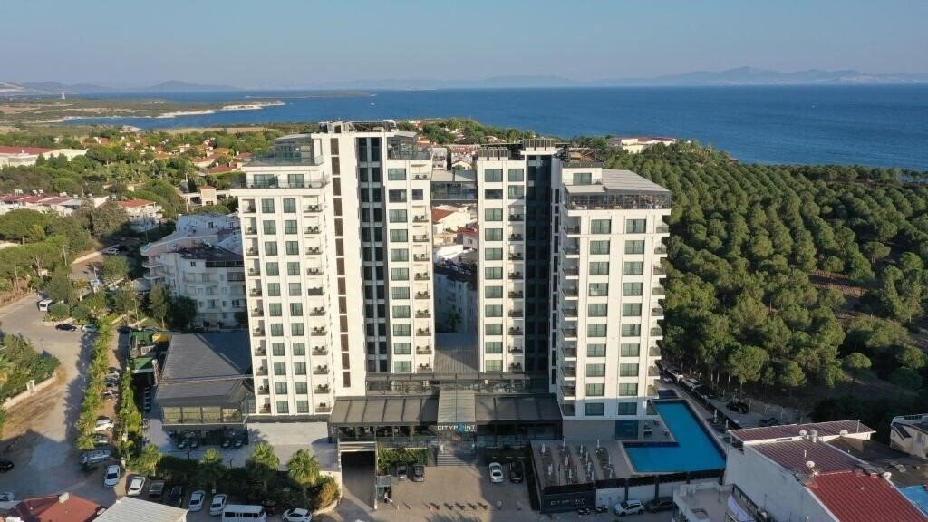 Отель Maril Resort Hotel 5*
