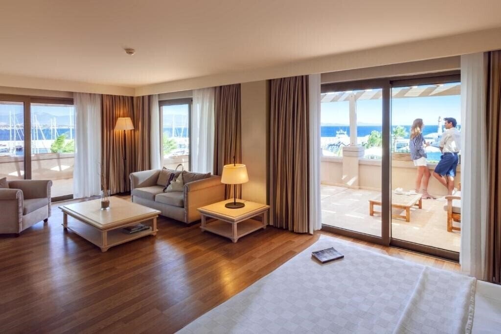 Imaginea Didim Yacht Club Hotel 5*