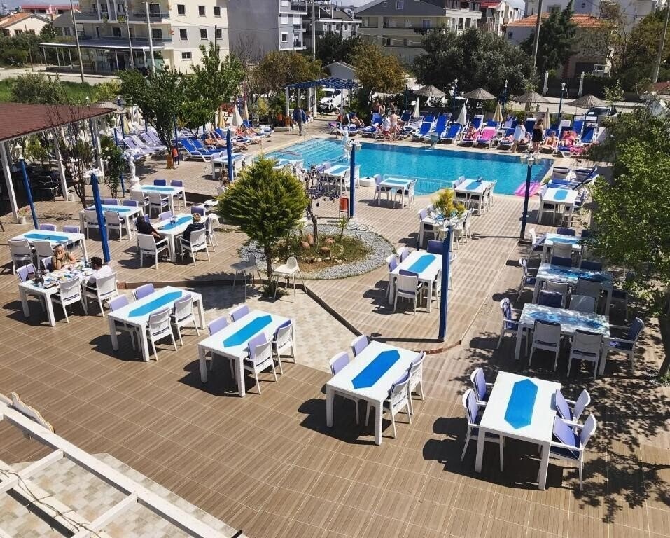 Imaginea Mavi Pansiyon & Restaurant (ex. Mavi Kitchen & Bar) 4*