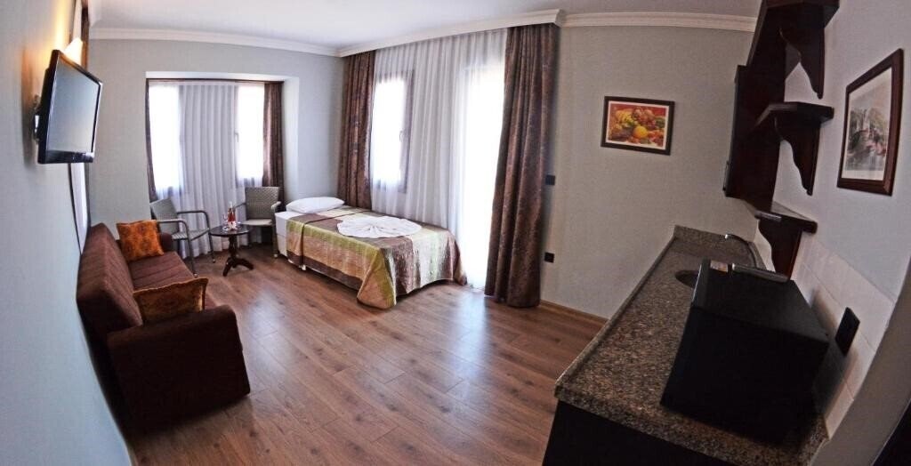 Imaginea Hisar Holiday Club 3*