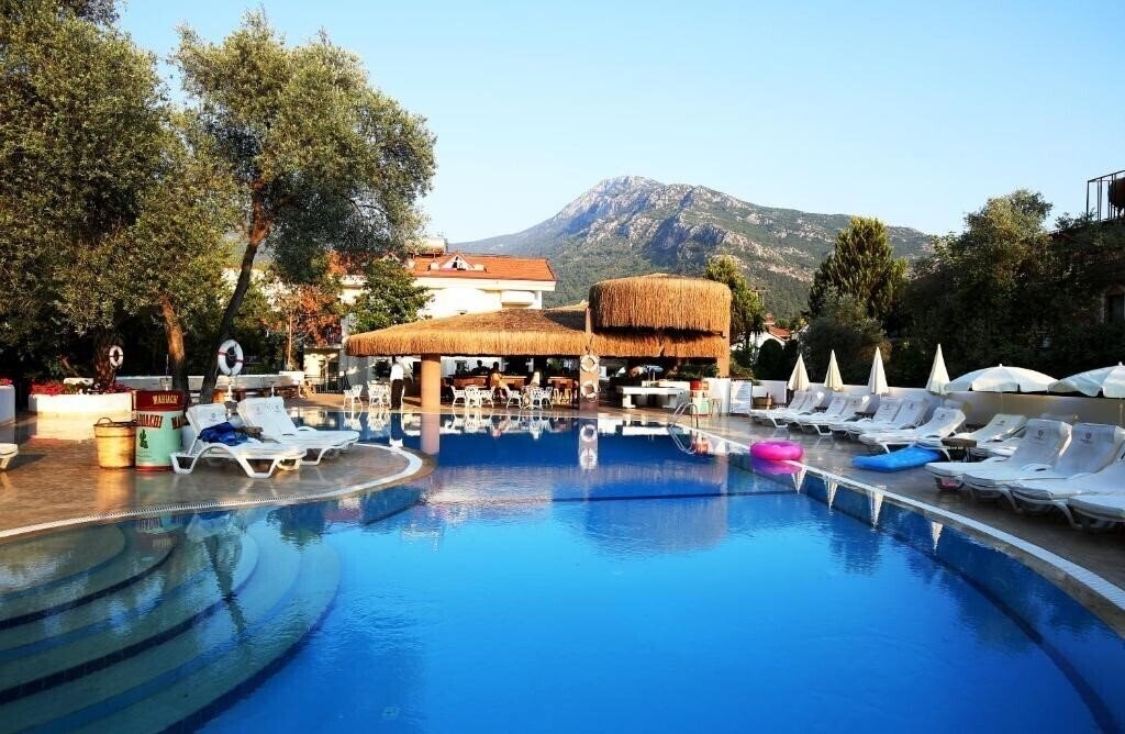 Fotografii The PineHill Hotel & Suites 3*