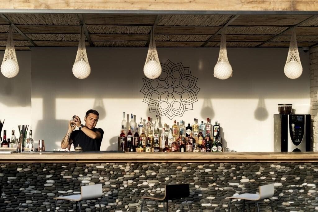 Imaginea Yacht Boheme Hotel 4*