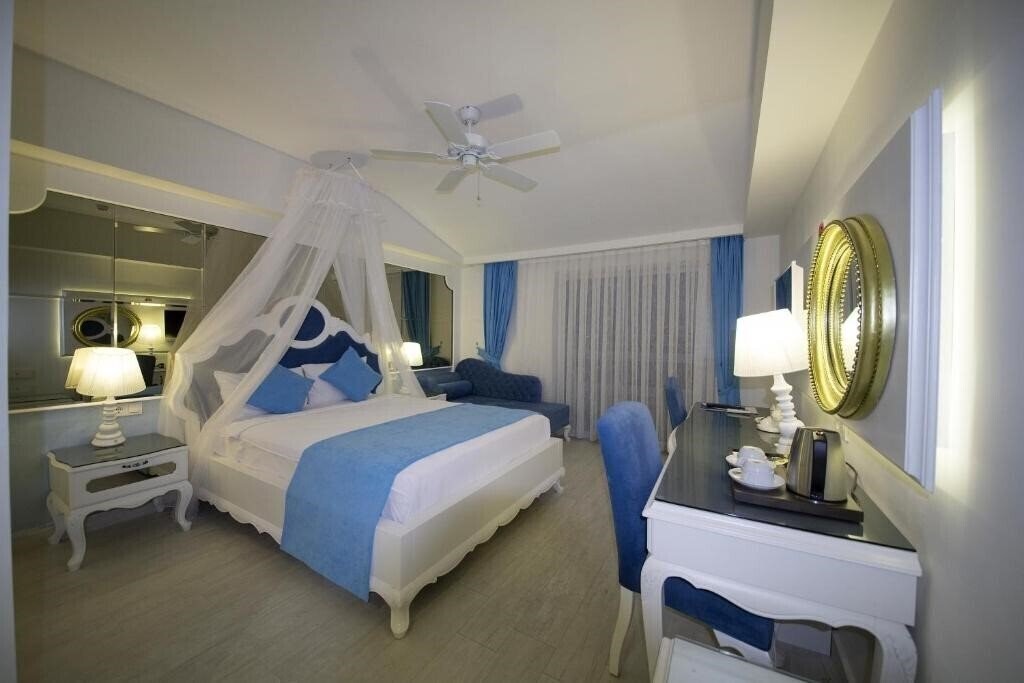 Отель Montebello Deluxe Hotel (ex. Montebello Beach Hotel) 4*