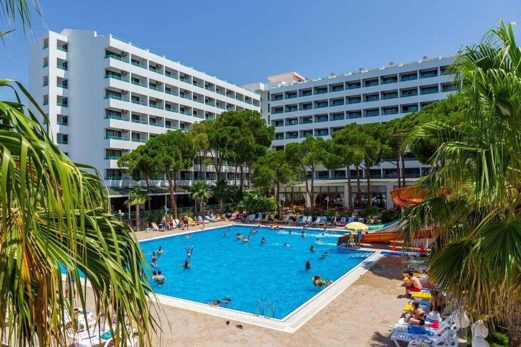 Imaginea Club Hotel Grand Efe 4*