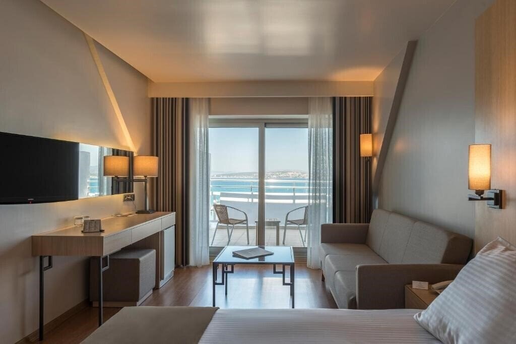 Фото Altin Yunus Resort & Thermal Hotel 5*