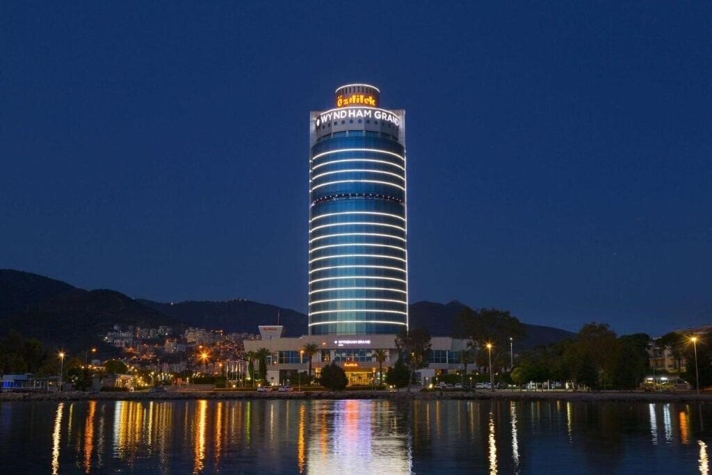 Imaginea Wyndham Grand Izmir Ozdilek 5*