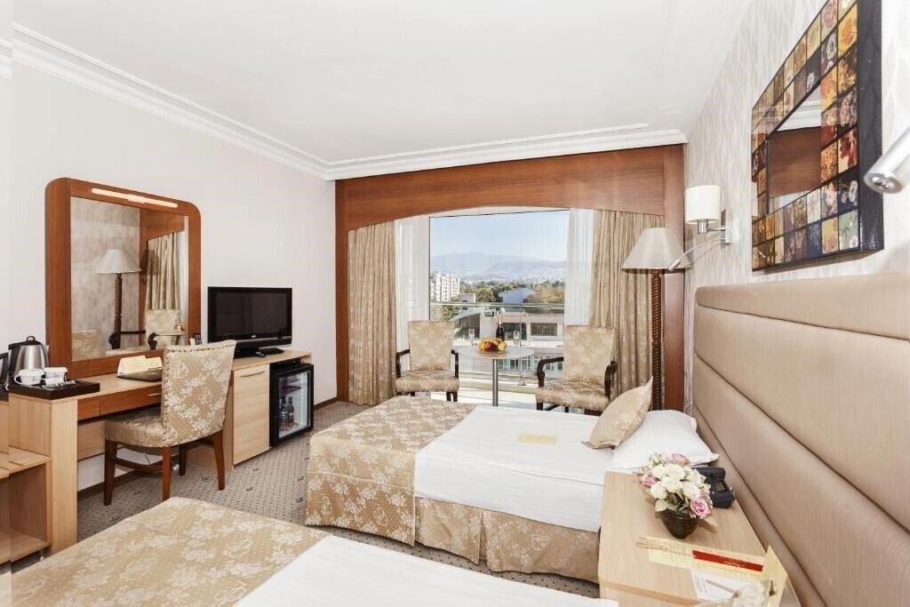 Изображение Izmir Palas 3*
