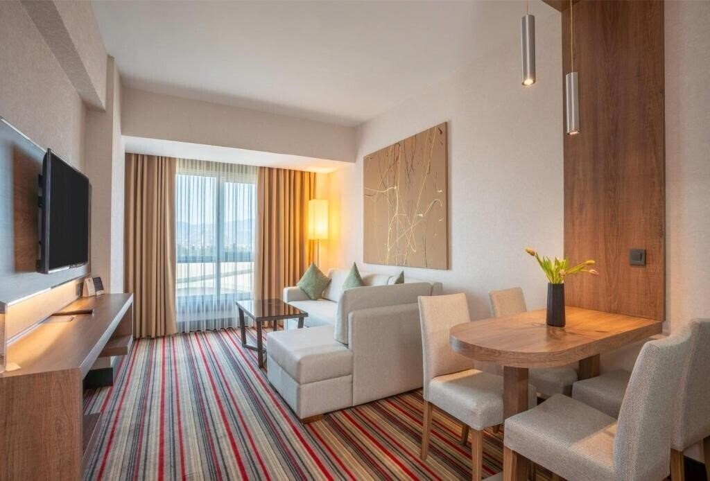 Фотография Ramada Plaza by Wyndham Izmir (ex. Ramada Plaza Izmir) 5*
