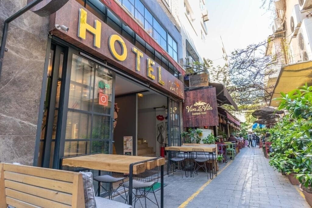 Отель Viva La Vita Boutique Hotel 3*