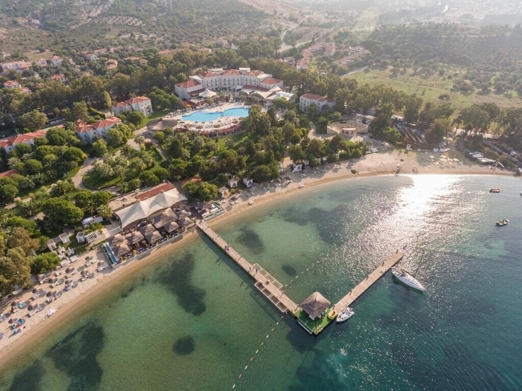 Отель Mark Warner Phokaia Beach Resort 4*