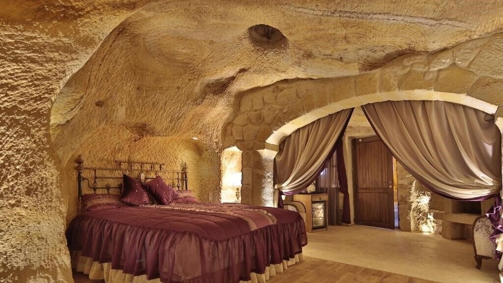 Fotografii Golden Cave Suites 4*