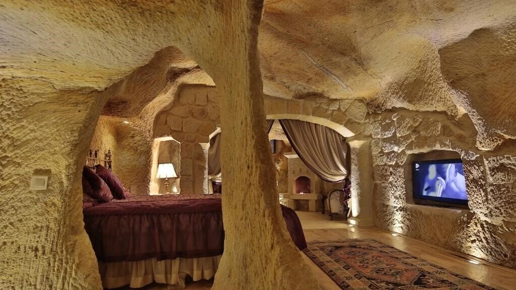 Imaginea Golden Cave Suites 4*