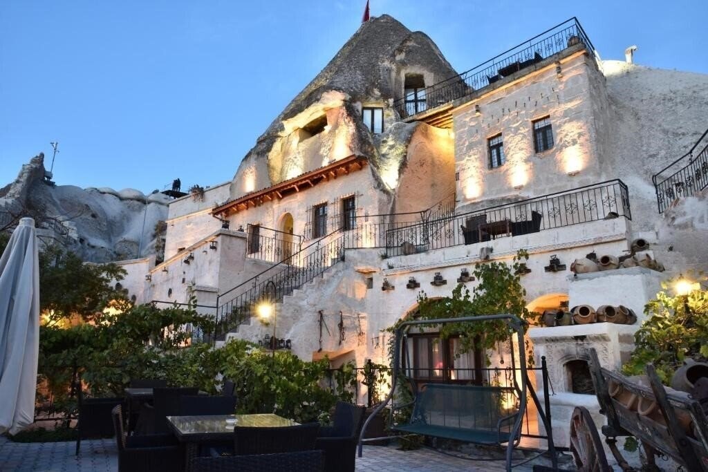 Отель Ascension Cave Suites 3*