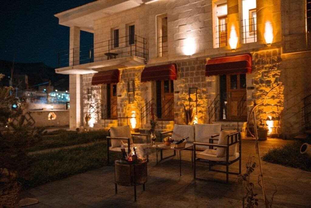 Отель Cavusin Cave House 3*