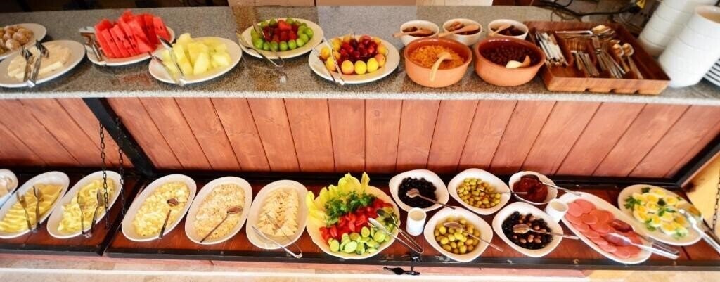 Imaginea Mosaic Cave Hotel 4*