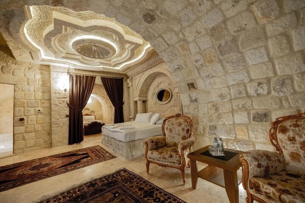 Hotel Kemerhan Cave Suites 4*
