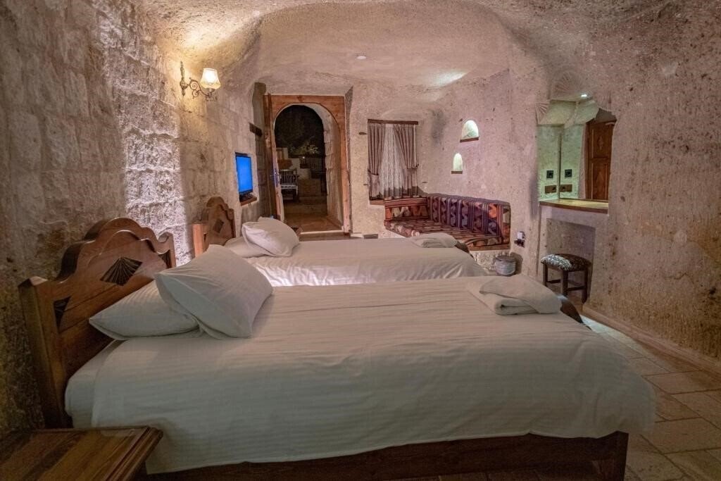 Imaginea Kemerhan Cave Suites 4*