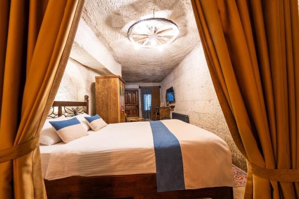 Картинка Mysterious Cave Suites 3*