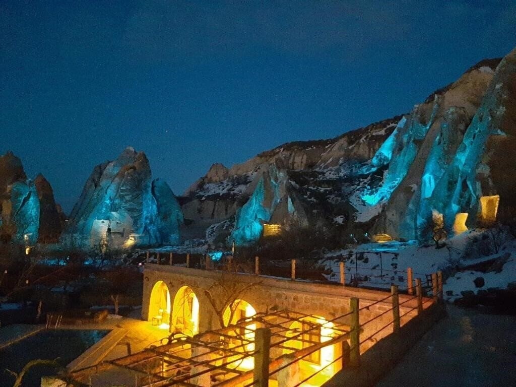 Отель Nirvana Cave Hotel 2*