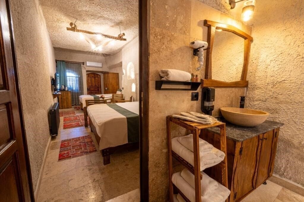 Fotografie Sunset Cave Hotel (ex. Mysterious Cave Suites) 2*