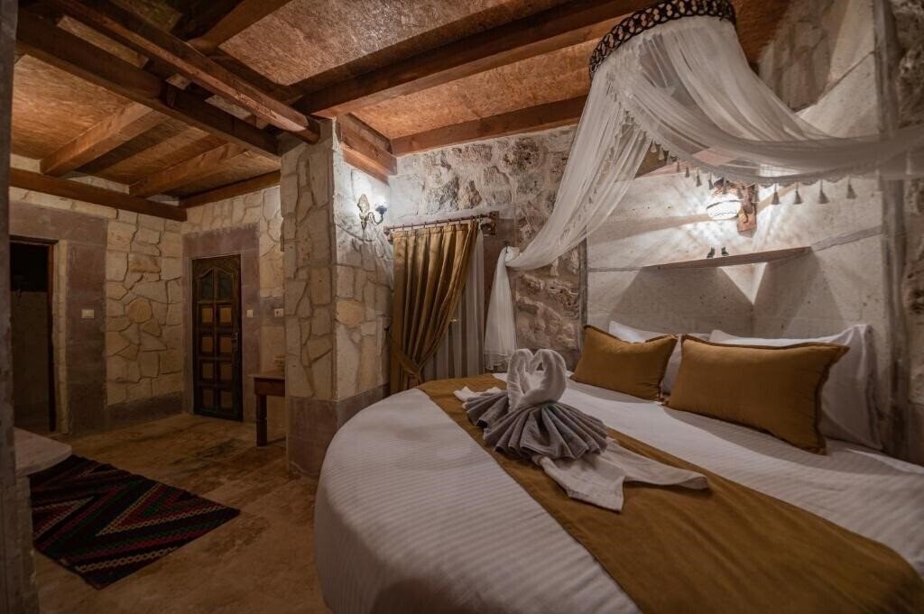 Картинка Crazyhorse Hotel 4*
