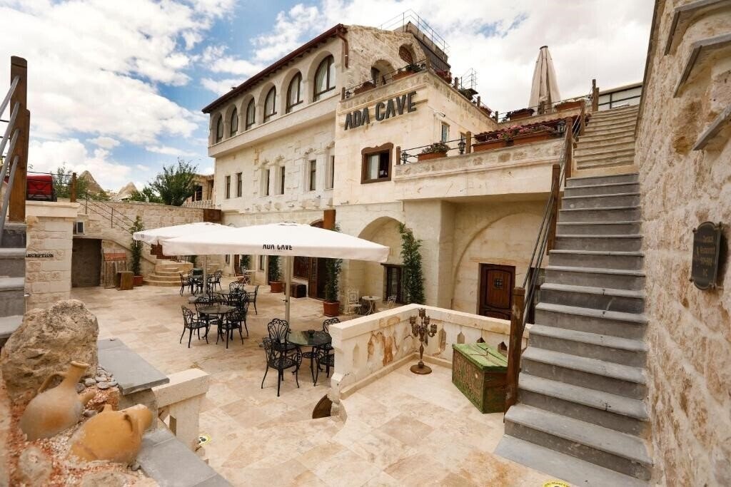Фотография Ada Cave Suites 4*