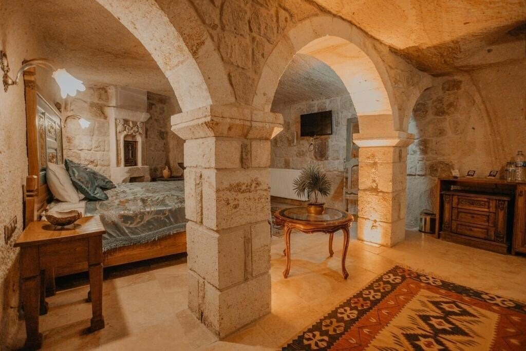 Imaginea Serenus Cave Suites 4*