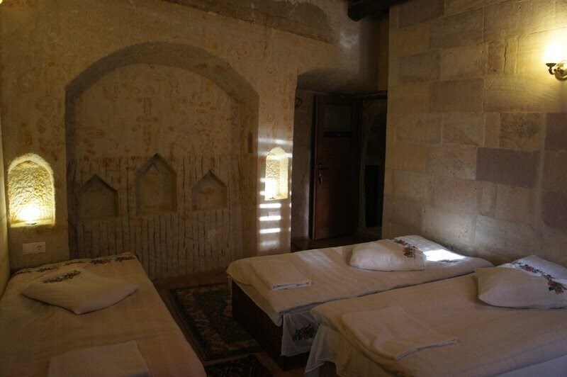 Imaginea Monastery Cave Hotel 3*