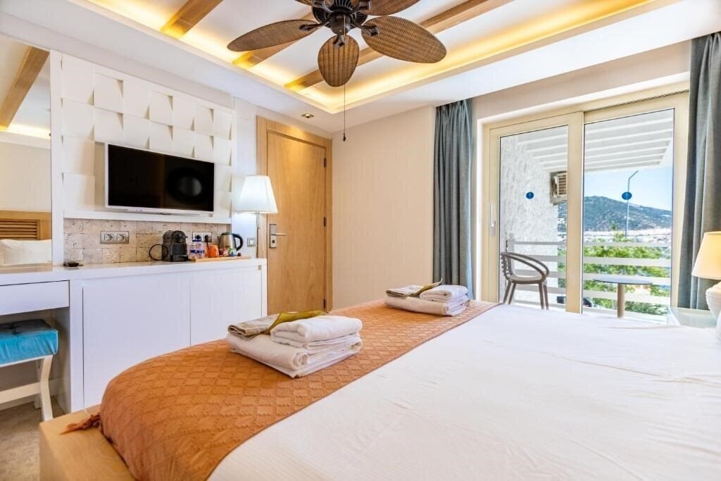Картинка Kalkan Saray Suites 4*