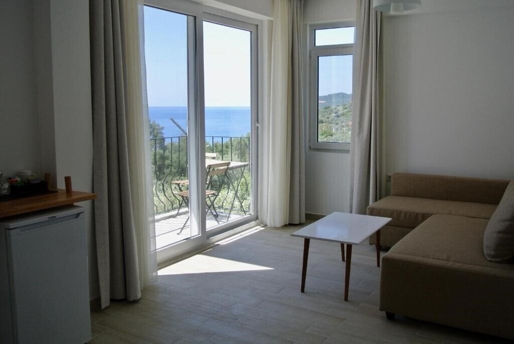 Imaginea Hideaway Hotel (ex. Hotel Hideaway, Hideaway) 3*