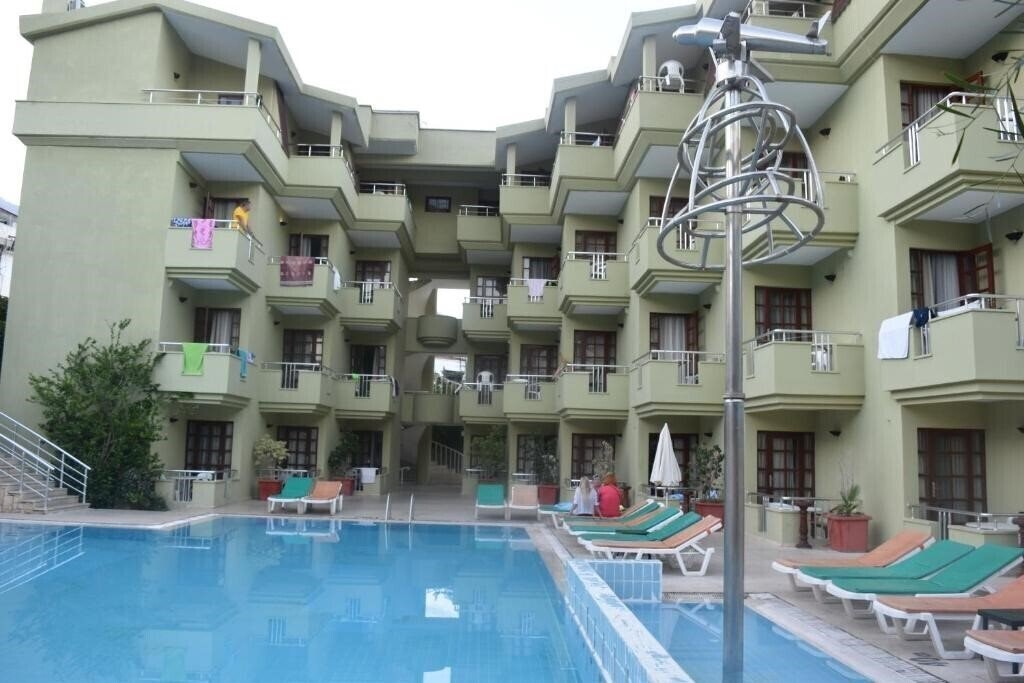 Imaginea Ares City (ex. Kami Hotel) 3*