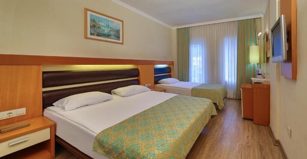 Фотография Crystal Flora Beach Resort 5*