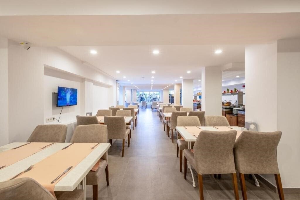 Imaginea Viking Beach Hotel (ex. Bonn Beach Hotel) 3*