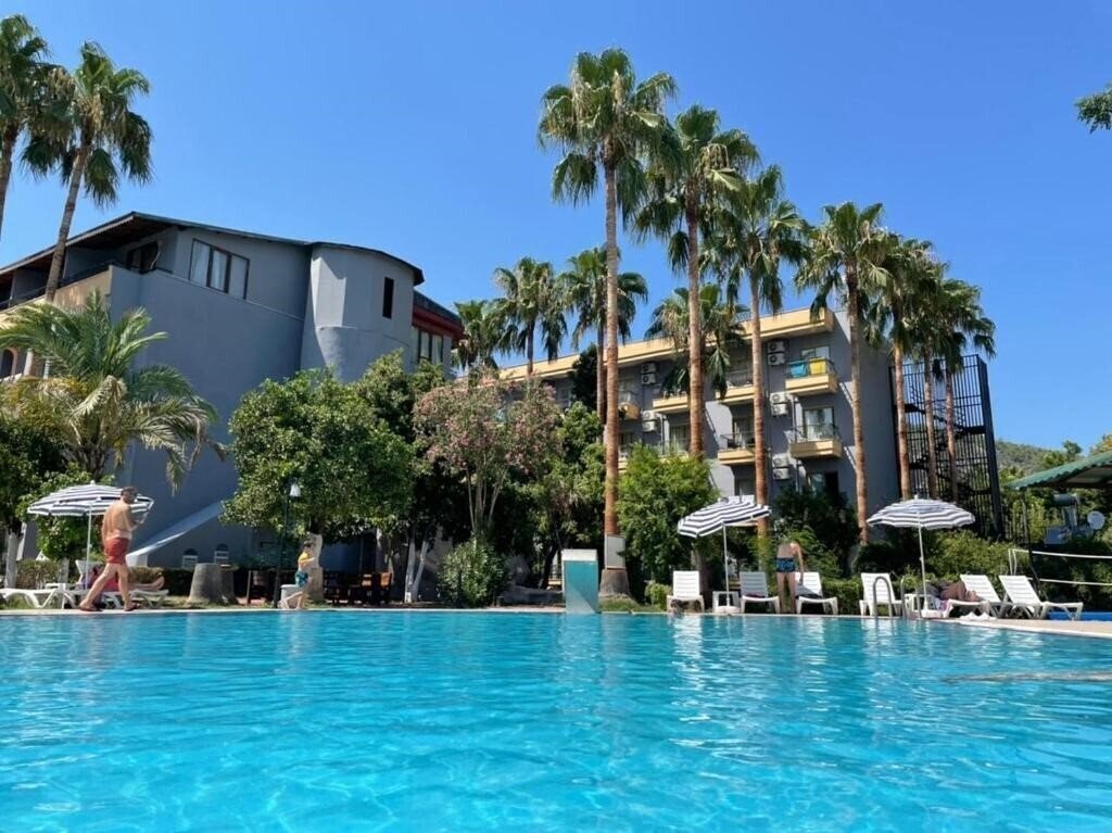 Imaginea Belpoint Beach Hotel 4*
