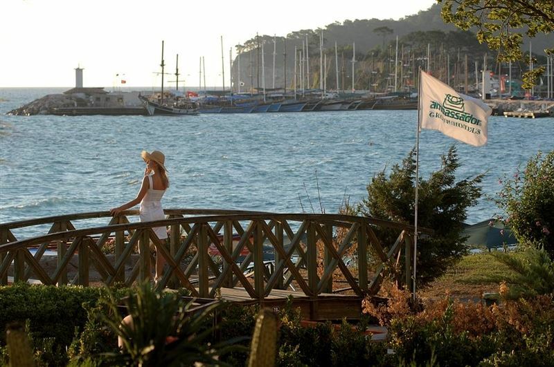 Фото Royal Ambasador Hotel 4*