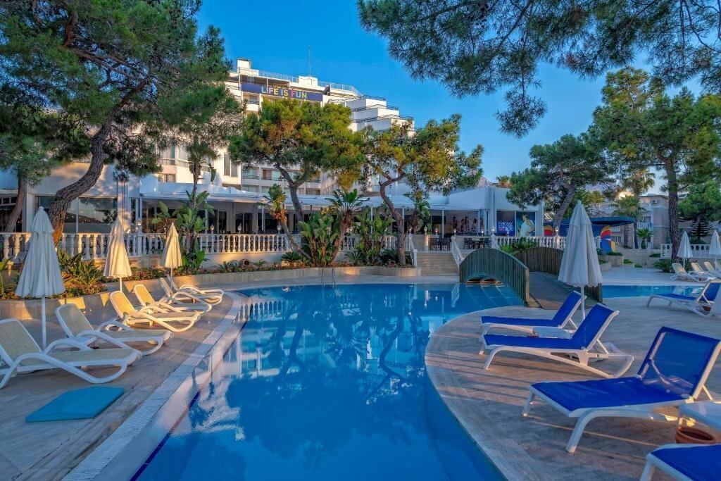 Изображение Amara Comfort Resort (ex. Amara Comfort Kemer, Loxia Hotels Comfort Resort Kemer) 5*