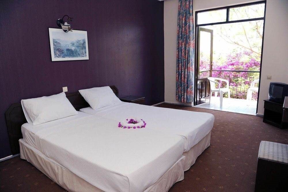 Фото Iris Garden Hotel (ex. Elfida Hotel) 3*