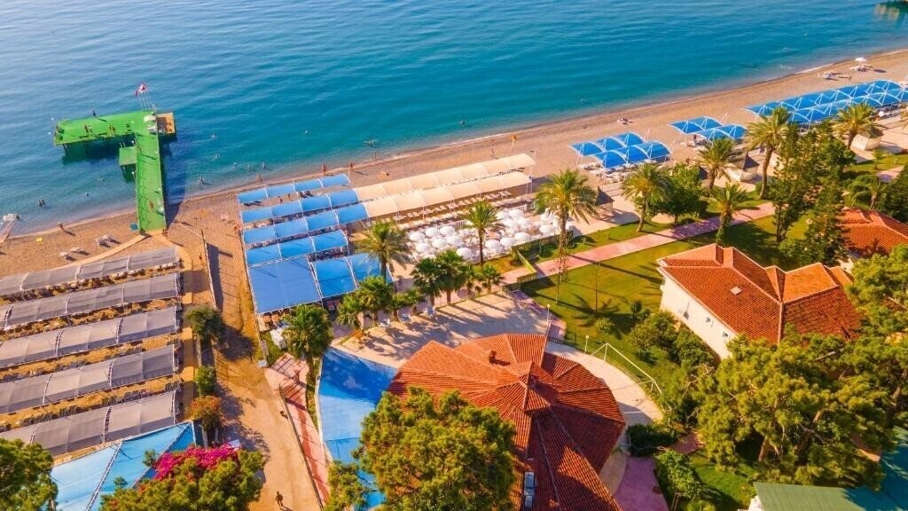 Imaginea Armas Garden Hotel 4*
