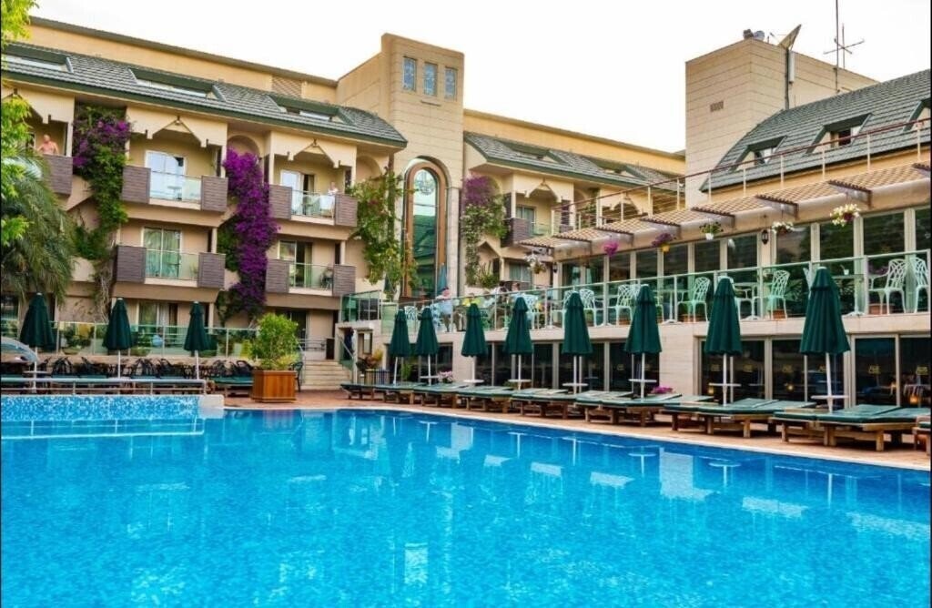 Отель Ambassador Hotel & SPA (ex. Ambassador Plaza Hotel, Ambassador Hotel Kemer, Royal Ambasador Hotel, Iron Ambassador Hotel) 4*