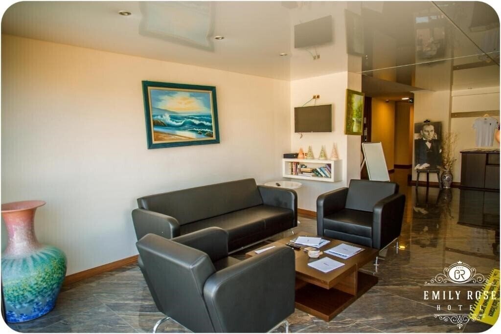 Imaginea Emily Rose Hotel 4*