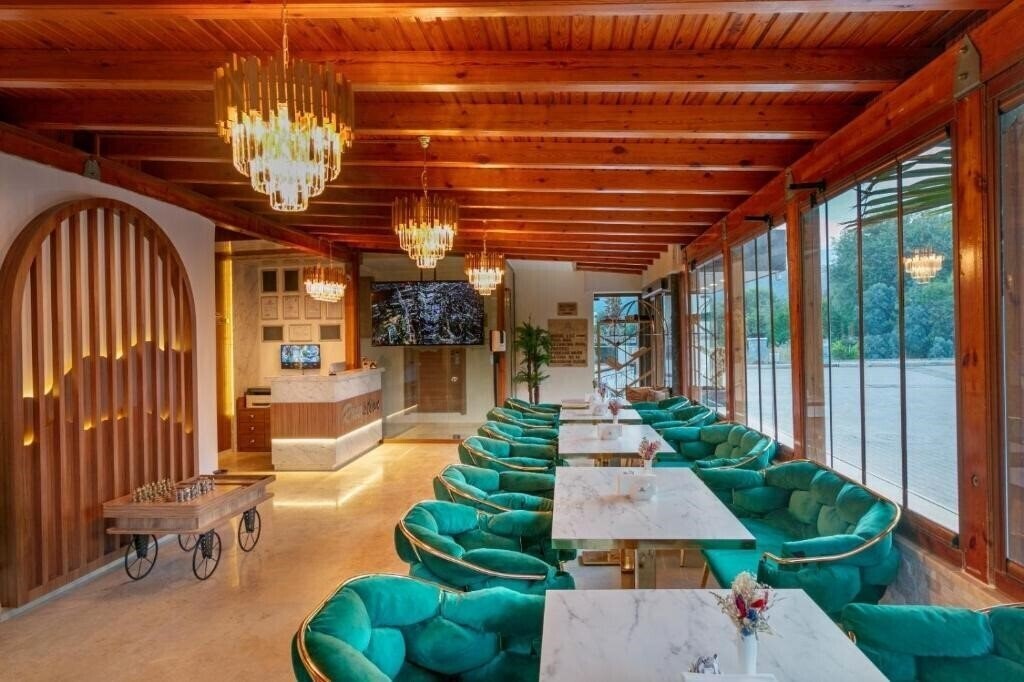 Imaginea Le Marden Boutique Hotel & SPA 4*