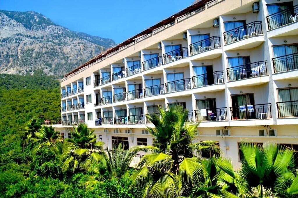 Отель Magic Hotel 4*