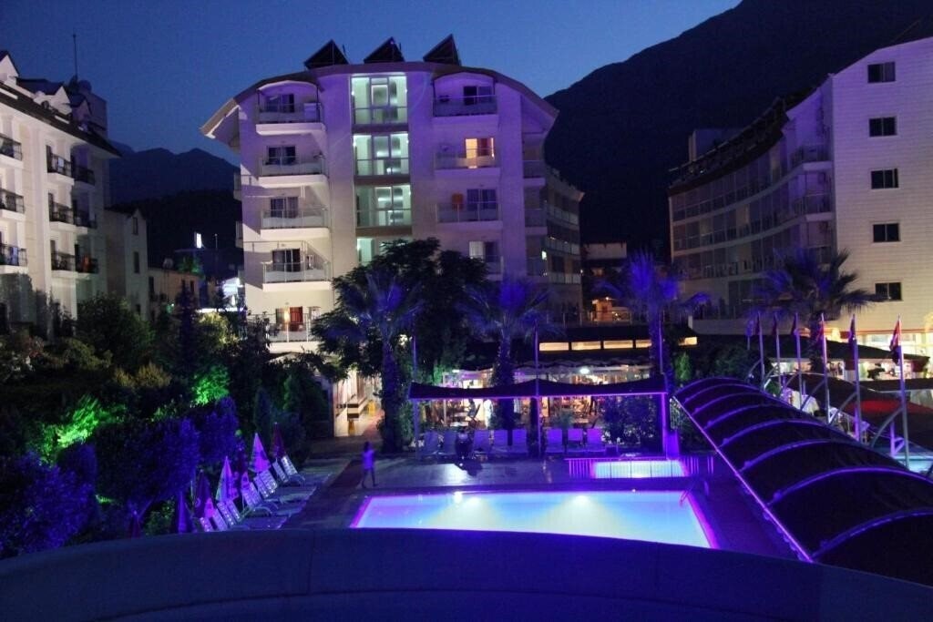 Imaginea Bona Dea Beach 3*
