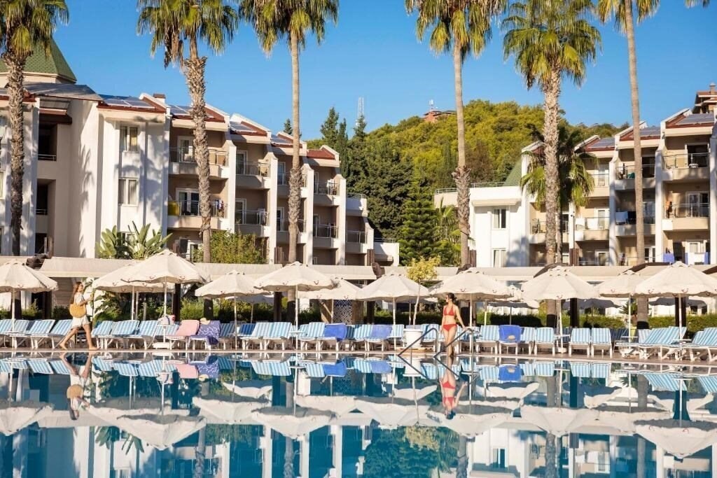 Hotel Tui Blue Pascha Bay (ex. Marvida Palmeras Pascha Holiday Village) 3*