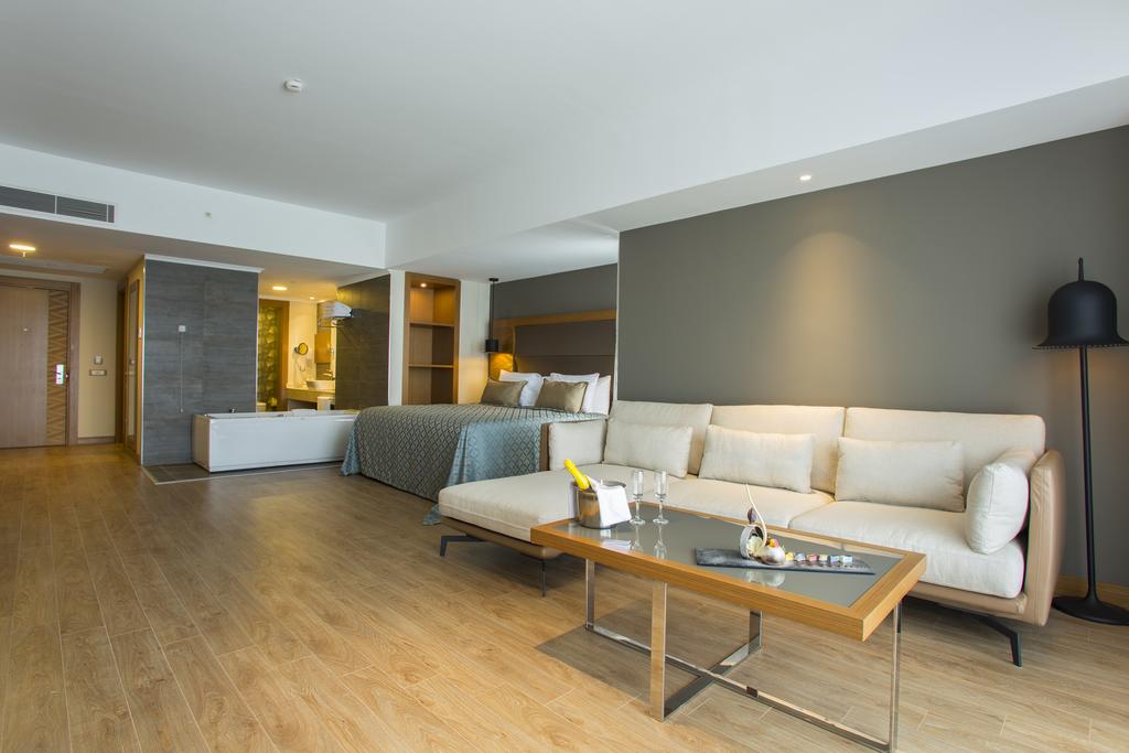 Фото Liberty Kusadasi (ex. Seven Seas Sealight Elite) 5*