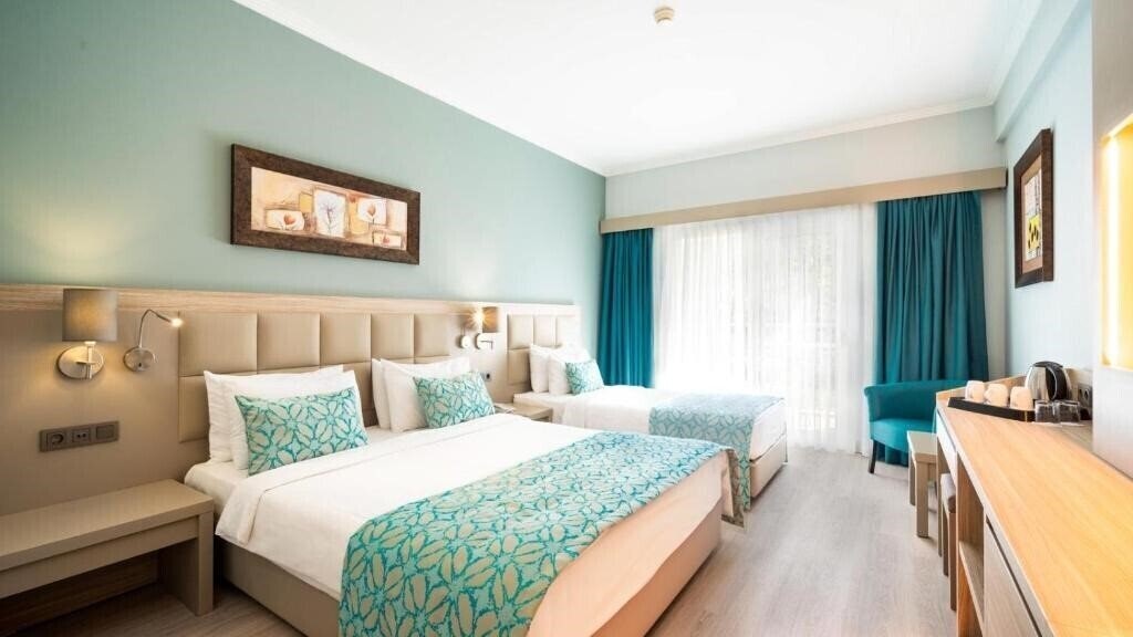 Отель Aqua Fantasy Aquapark Hotels & SPA 5*