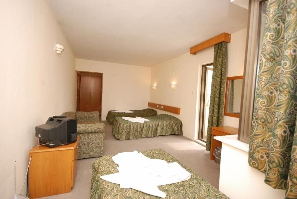 Fotografii Dias Hotel 2*