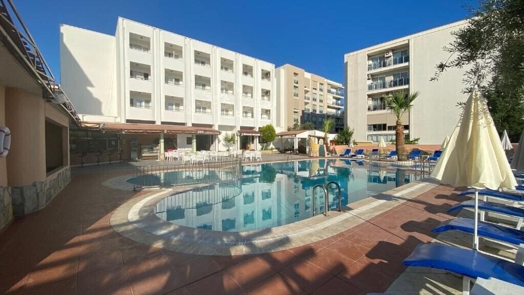 Отель Oya Apart Hotel 3*