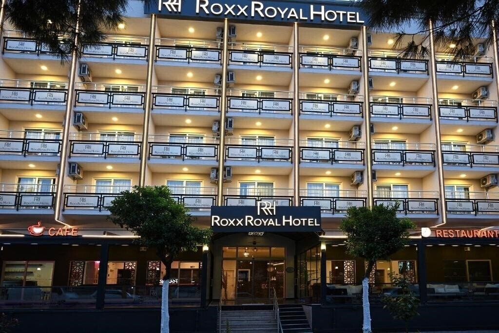 Imaginea Hotel Roxx Royal (ex. Santur Hotel) 3*
