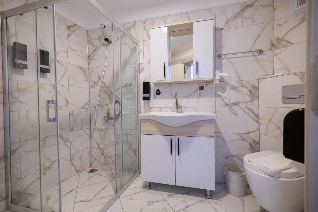 Fotografie Rest & More by Dedeman (ex. Queen Marin Hotel, Grand Hotel Kurdoglu) 4*